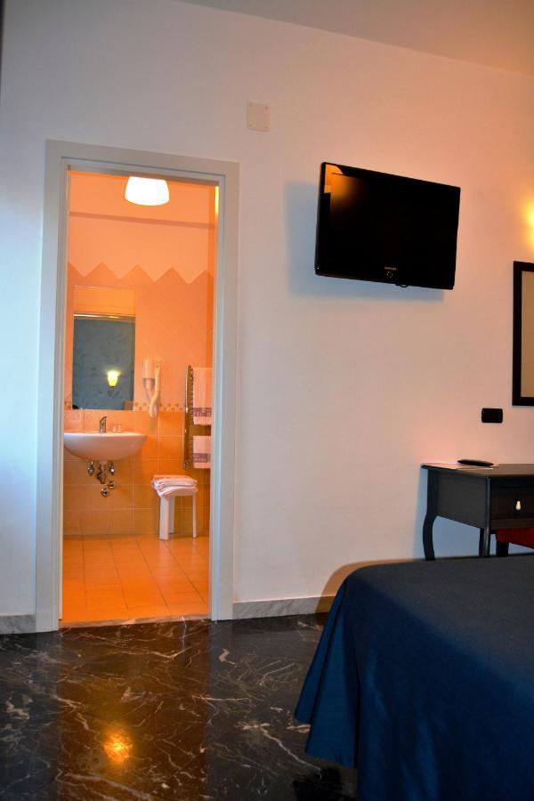 Diana Inn Accommodations Pompei Zimmer foto